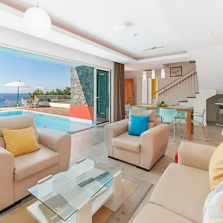 Villa Ourmadeira - Do Mar Iii, Secluded *